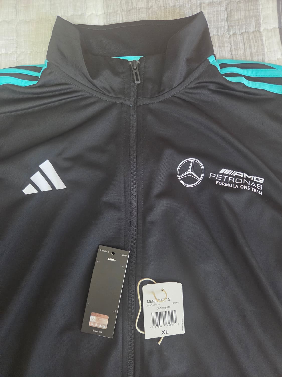 아디다스 메르세데스 페트로나스 amg 트랙자켓 팝니다. 상품이미지2