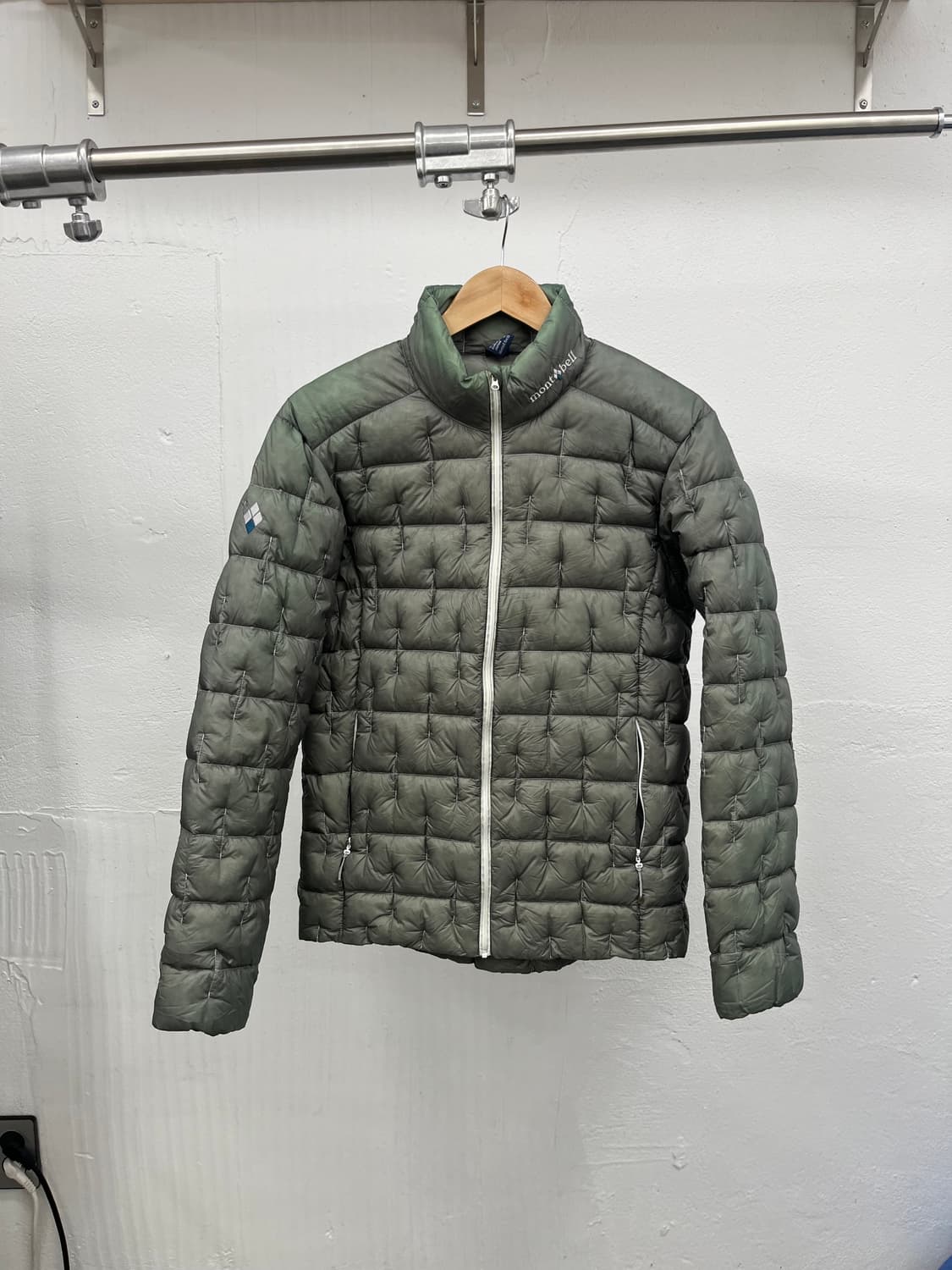 M) MONT-BELL GOOSE DOWN 경량패딩 상품이미지1