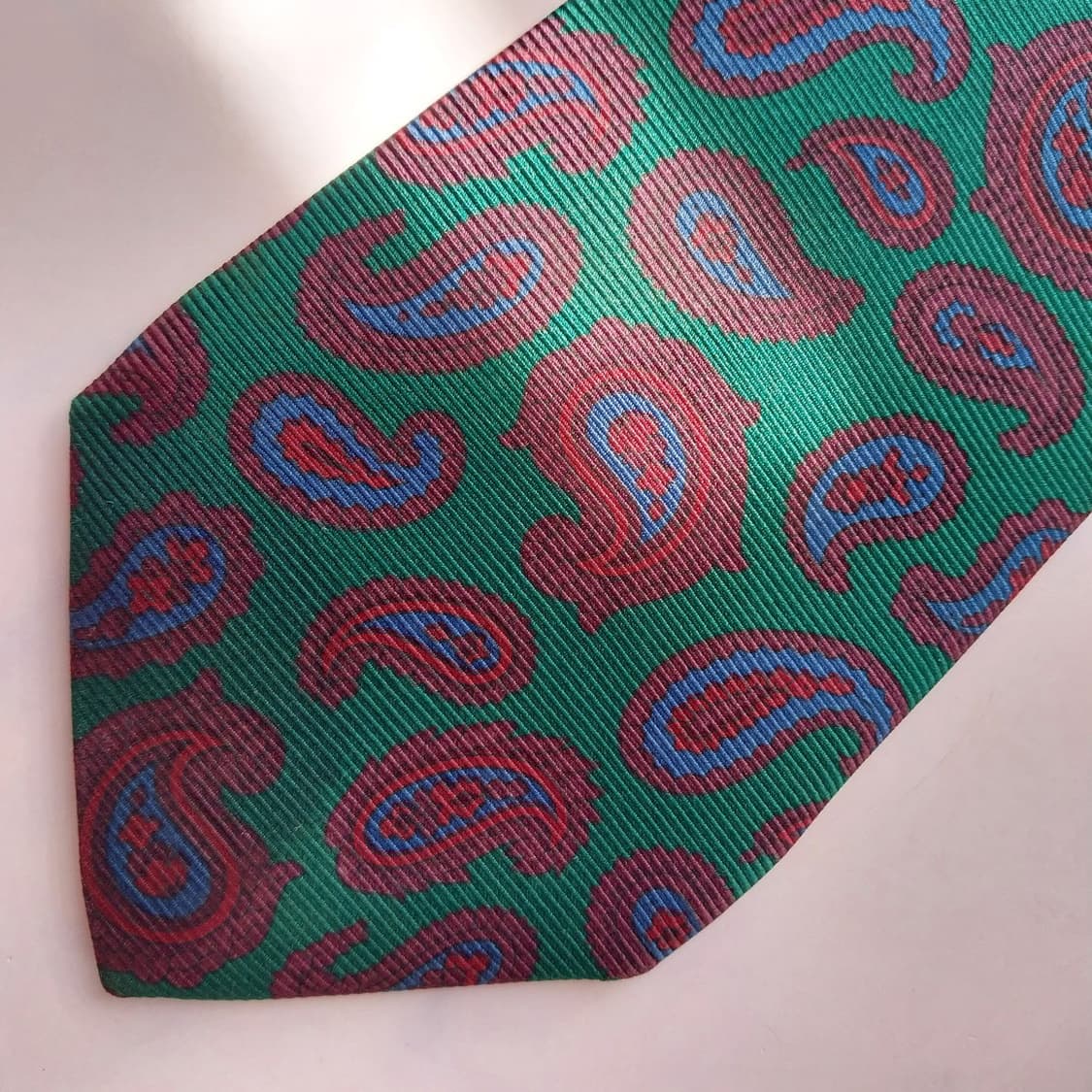 버버리 실크 그린 페이즐리 패턴 넥타이 9cm A~B등급 K2471
 상품이미지7