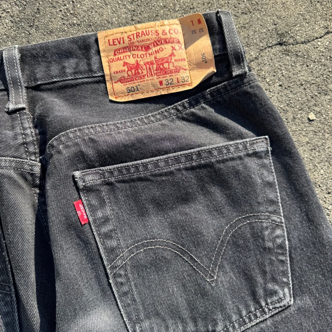 [32] 리바이스 501 블랙 데님 팬츠 상품이미지7