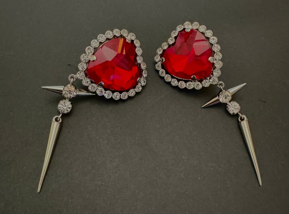 알렉산드로 리치 하트 이어링 상품이미지3