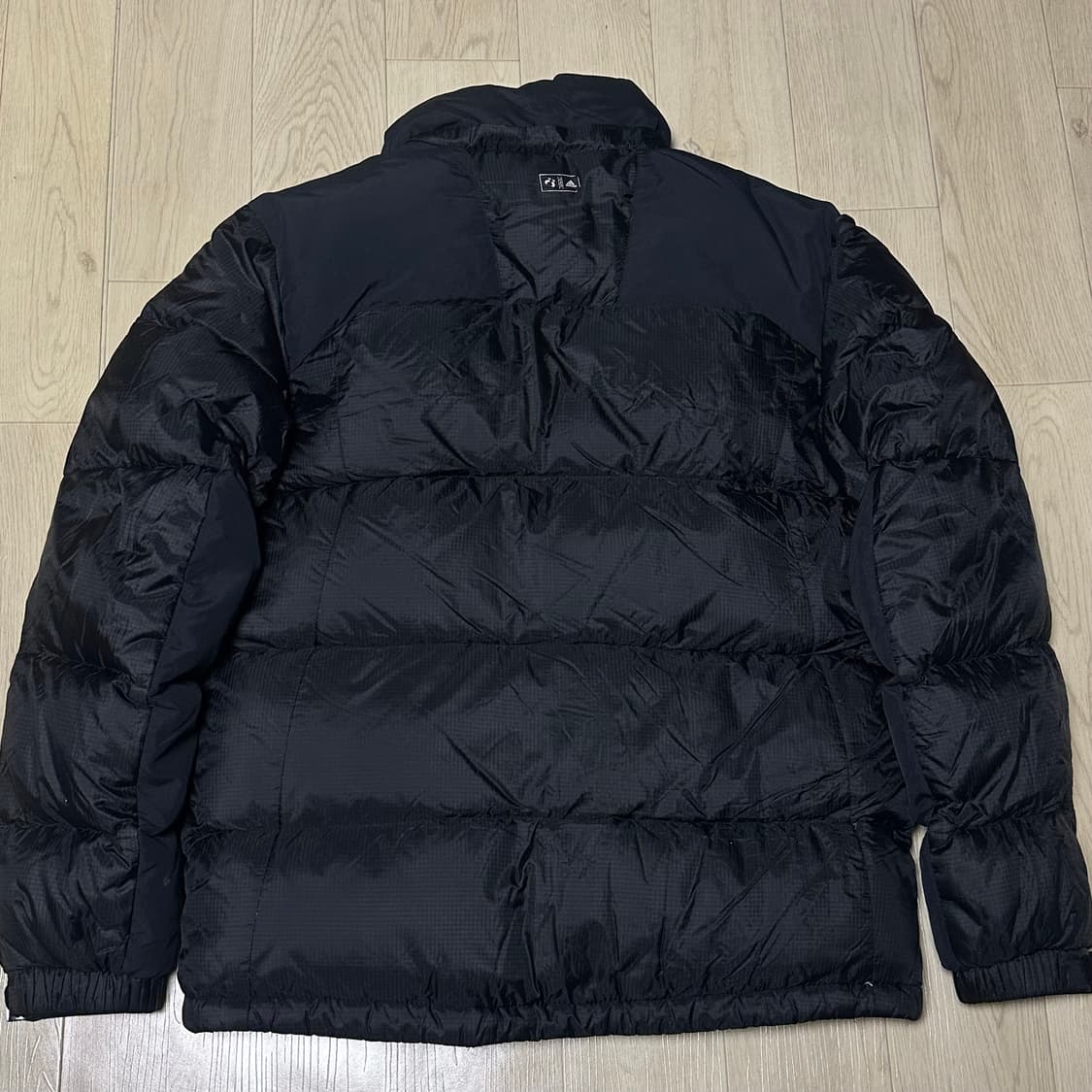 아디다스 블랙 패딩 상품이미지2