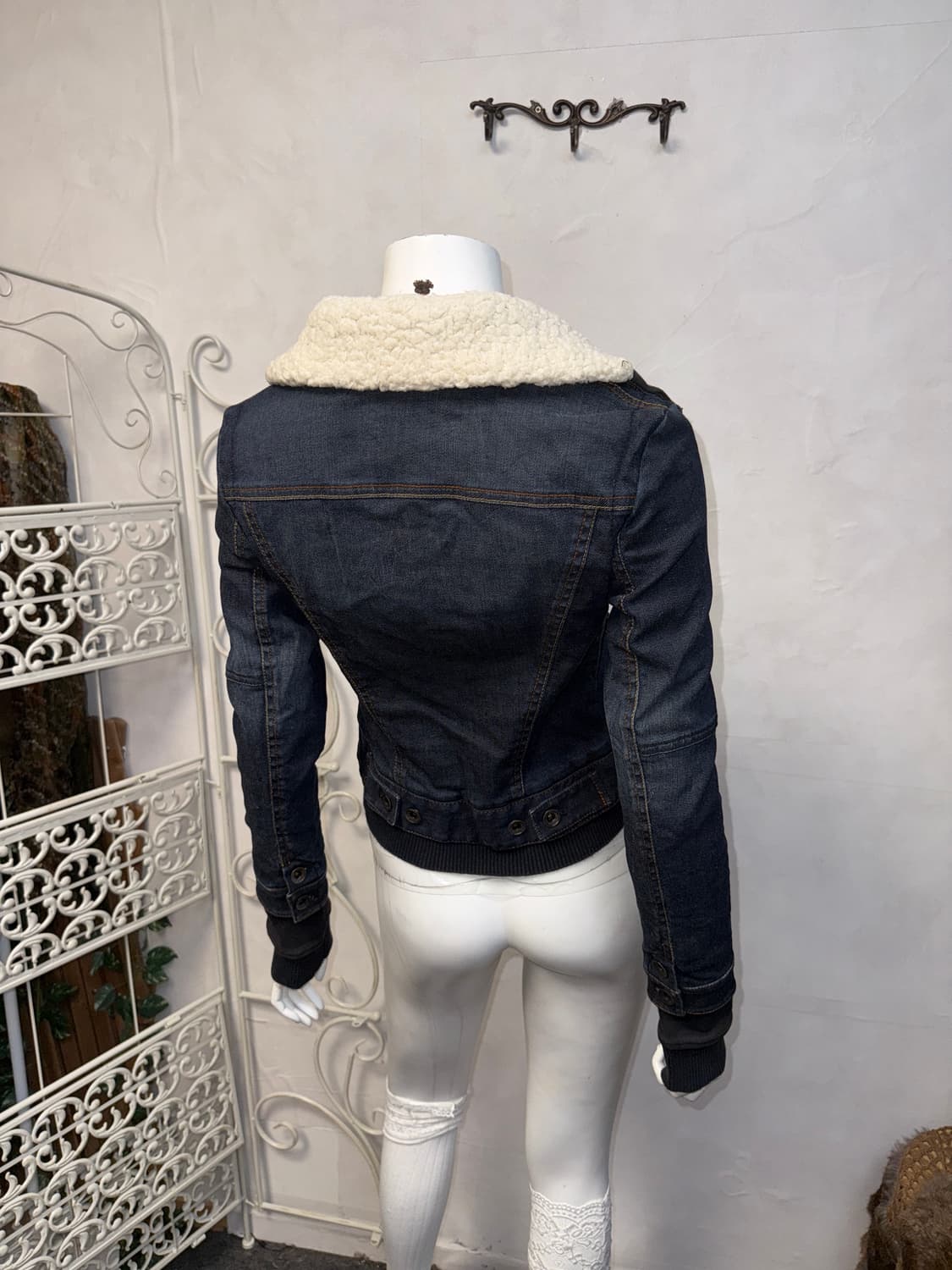 Armani Exchange raw denim fur 투웨이 집업 상품이미지8