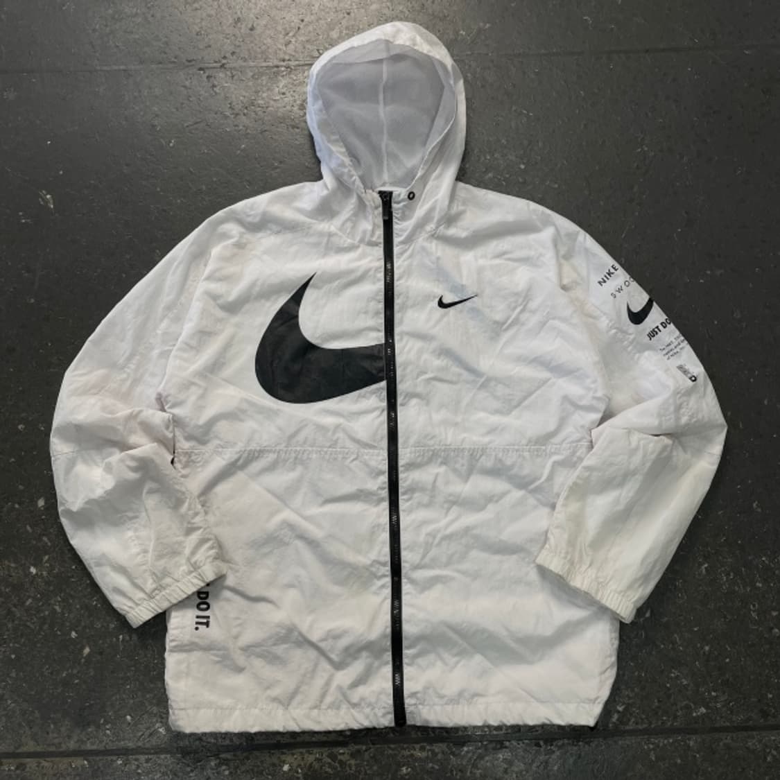 105 나이키 스우시 바람막이  상품이미지1