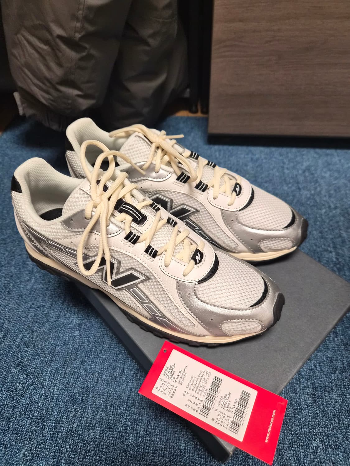 (270) 뉴발란스 204l 메탈릭실버 상품이미지1