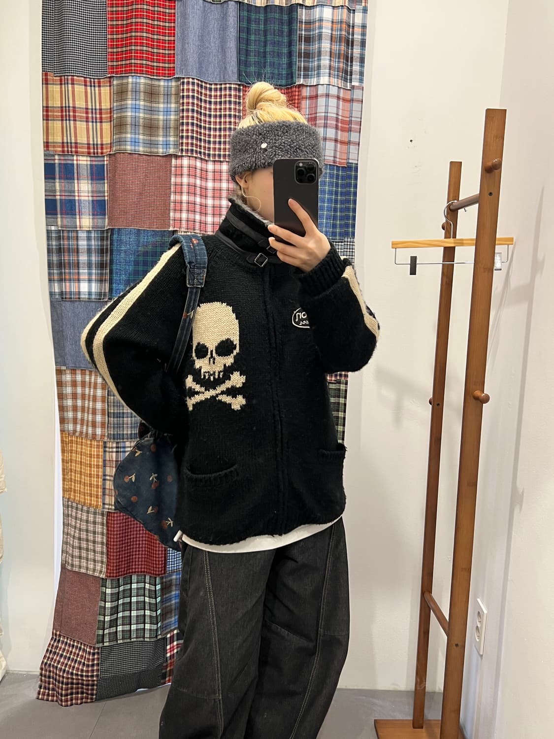 벤슨 블랙 넥버클 스켈레톤 코위찬 무스탕 상품이미지4