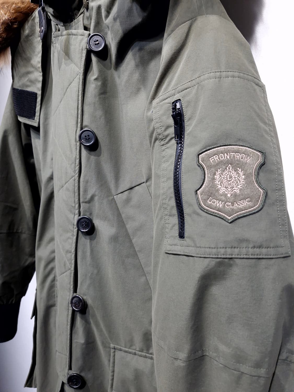 프론트로우x로우클래식 밀리터리 구스다운 파카 상품이미지6