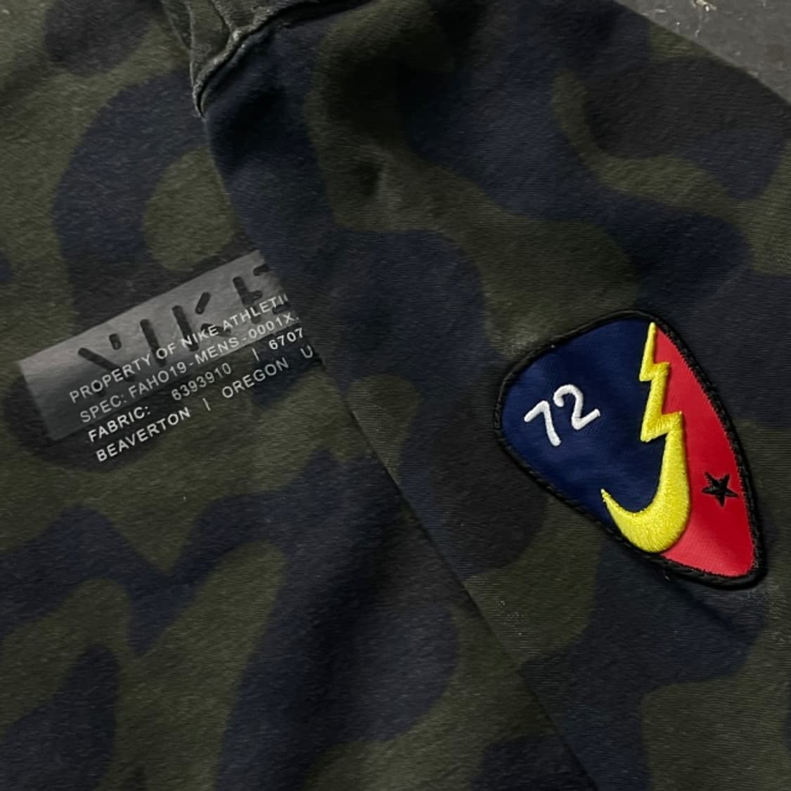 100 나이키 카모 맨투맨  상품이미지4