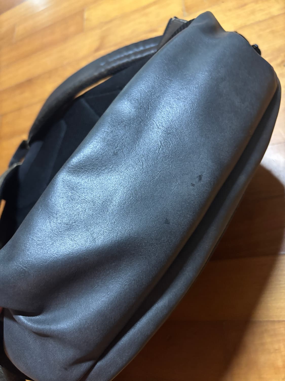 calvin klein leather back pack bag 상품이미지10