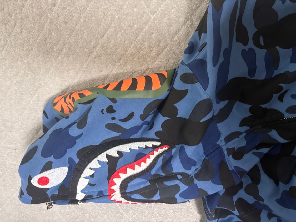 베이프 샤크 블루 후드집업 xl 상품이미지3