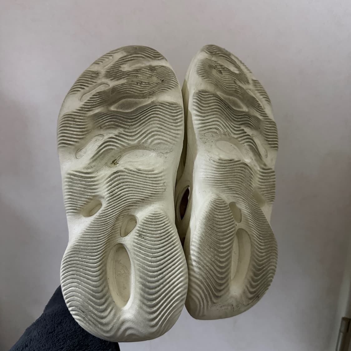 아디다스 이지 폼 러너 FY4567 (270) 상품이미지6