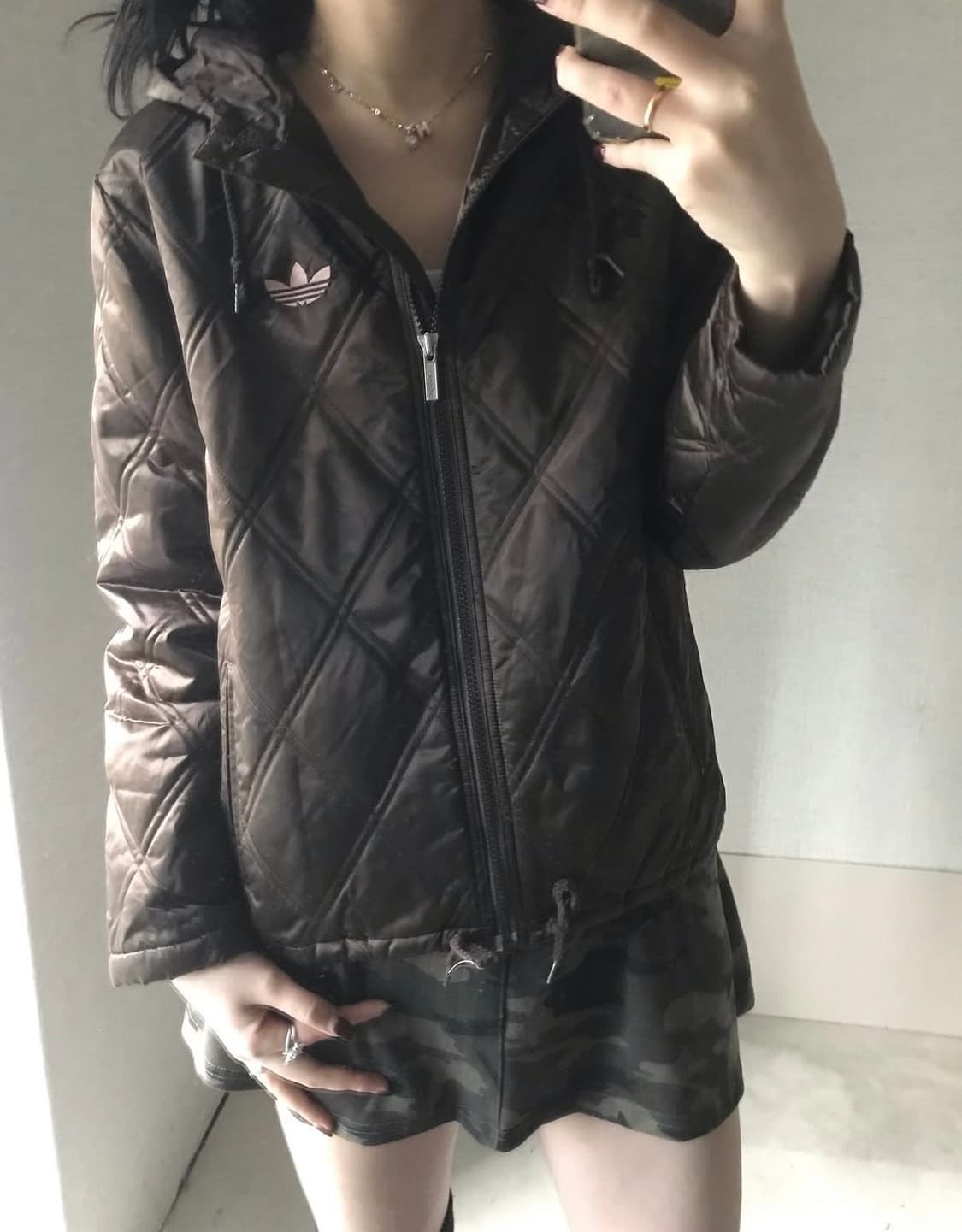 아디다스 브라운 경량패딩 상품이미지3