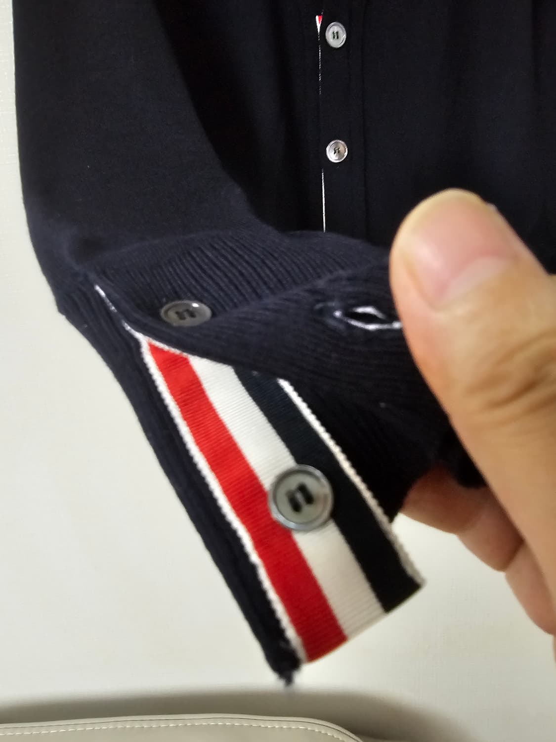 톰브라운 24fw 메리노울 가디건(2/오케이몰정품/새상품급) 상품이미지4