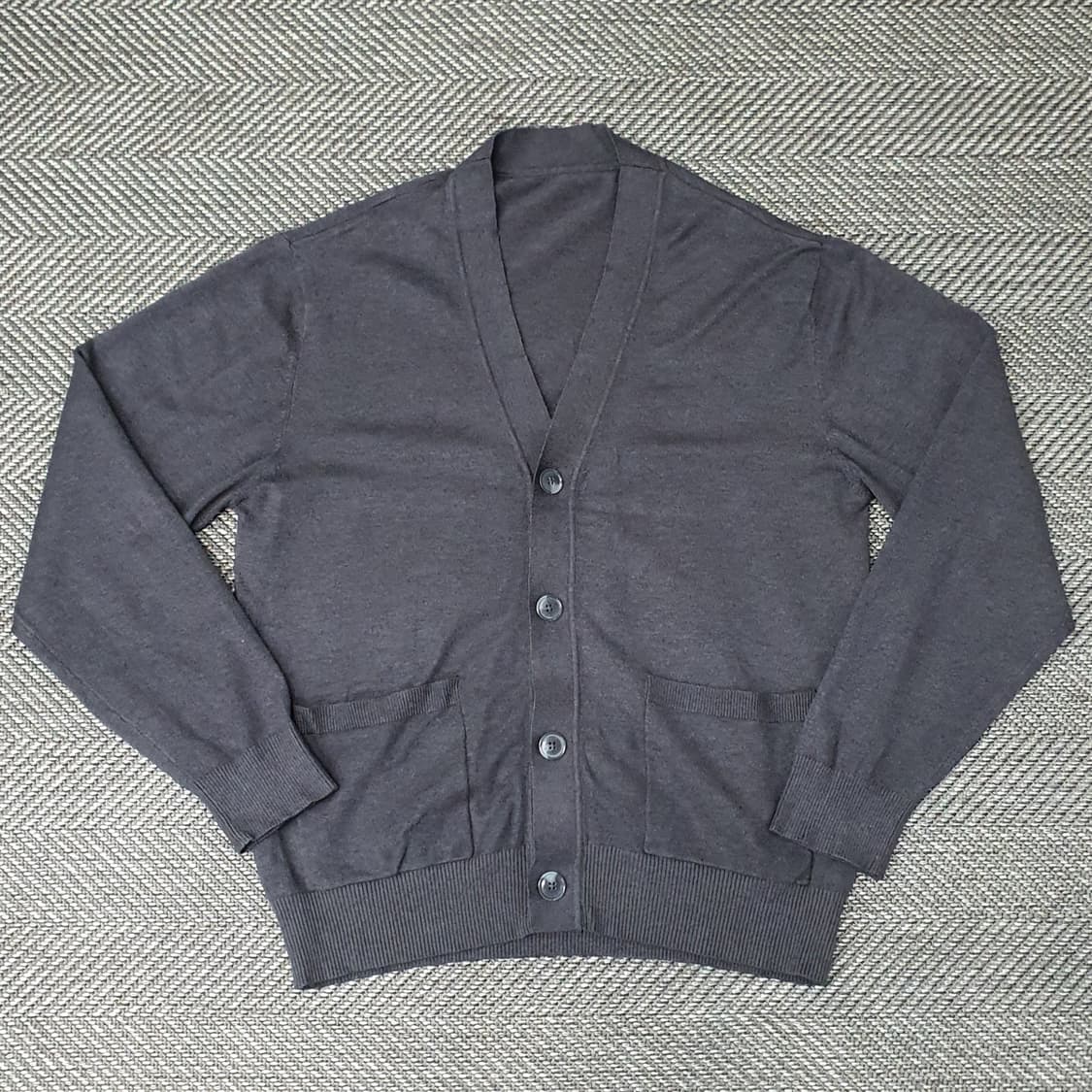 지오송지오 브이넥 니트 가디건 남자105 상품이미지1