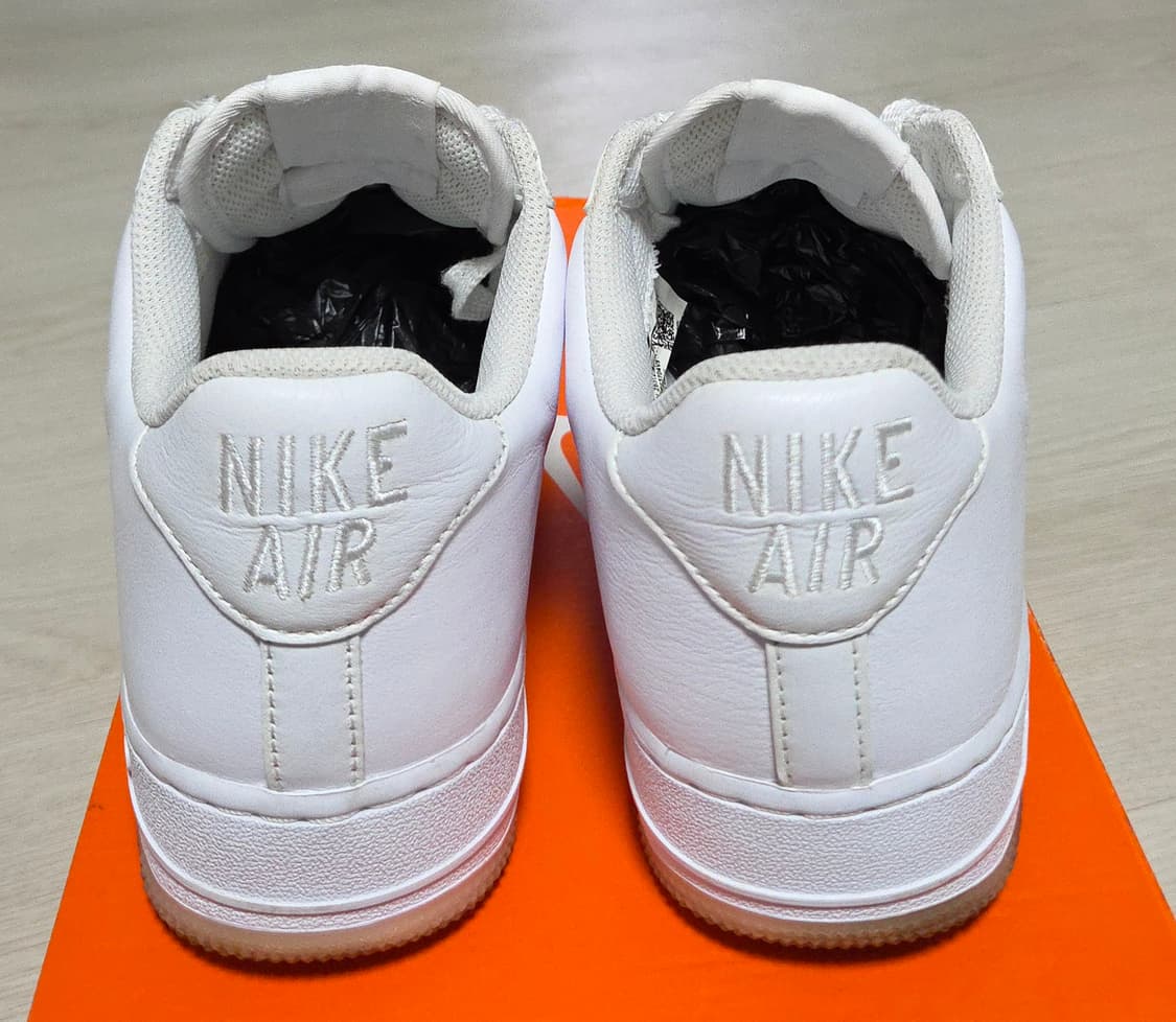 나이키 에어 포스 1 로우 컬러 오브 더 먼스 뽈록 상품이미지7