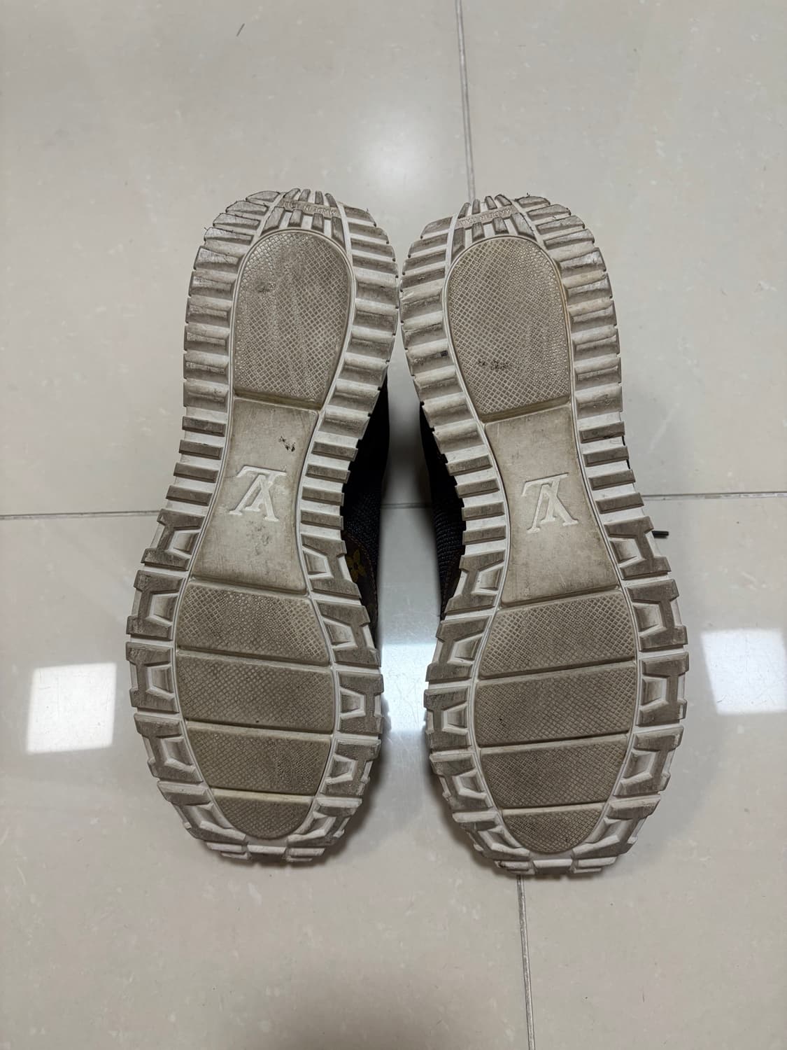 루이비통 남성 운동화 상품이미지3