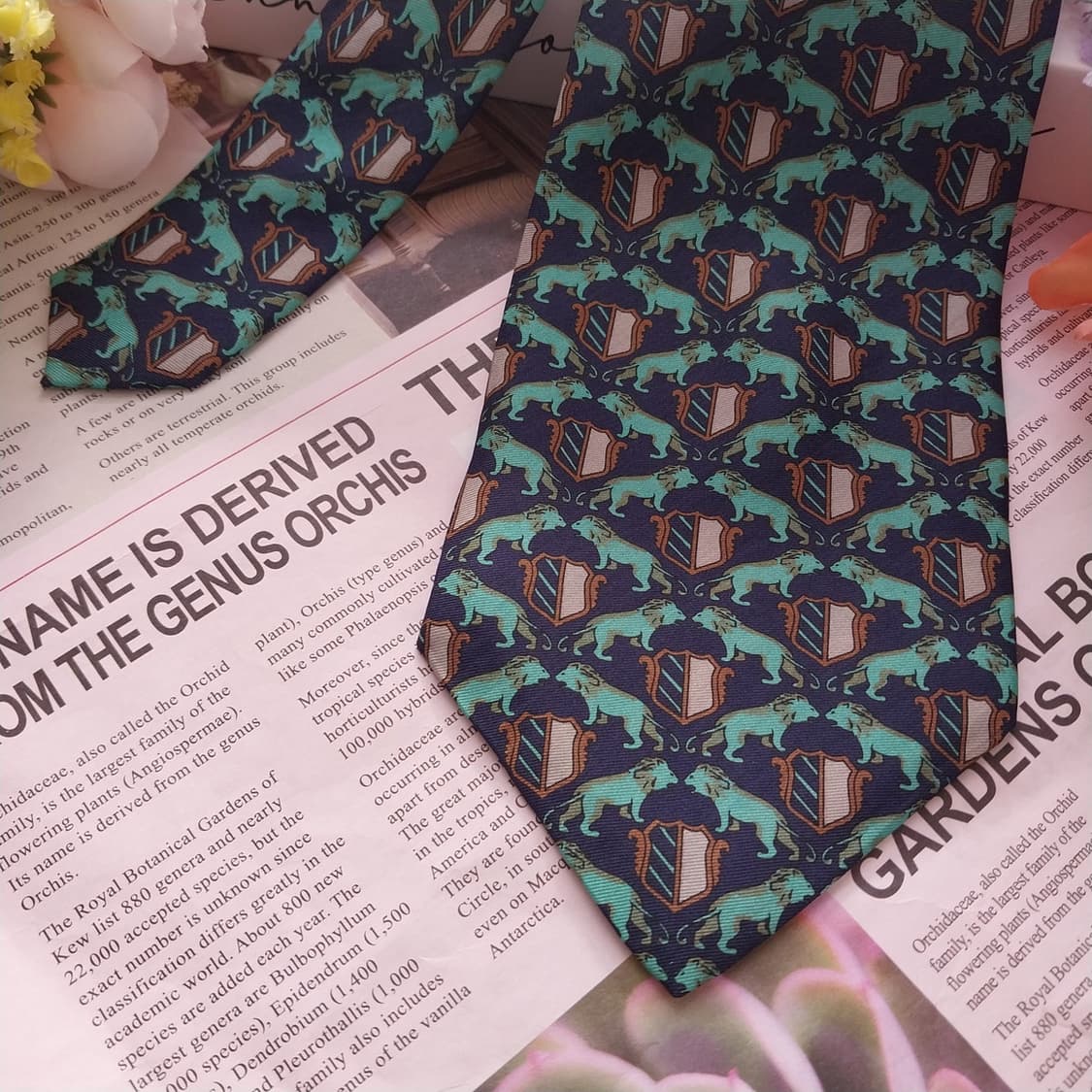 리카르도 실크 사자 문장 패턴 넥타이 9.6cm A+등급 K1282
 상품이미지4