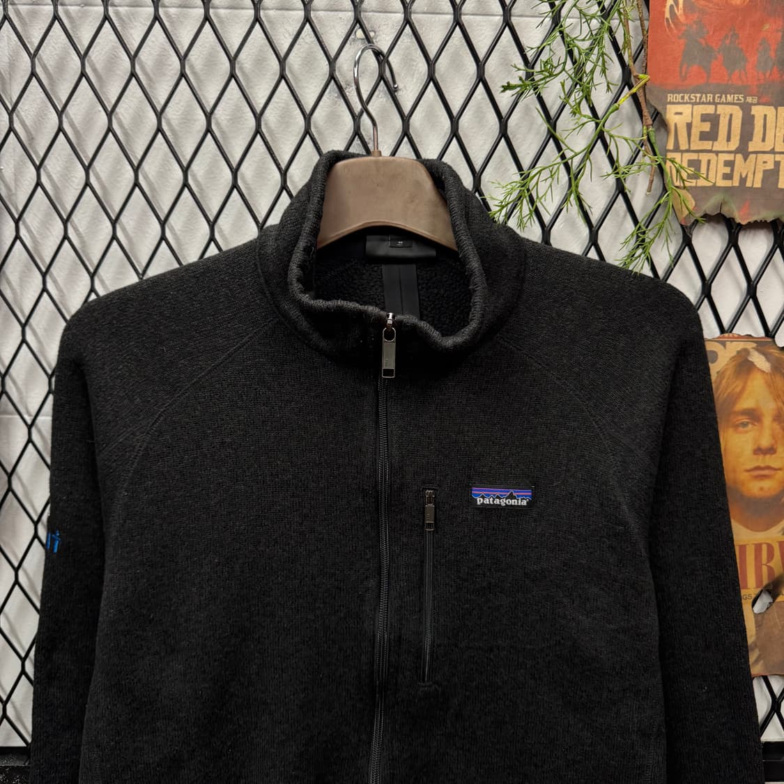 파타고니아 베터 스웨터 집업 전면 집업 포켓 포인트 블랙 상품이미지3