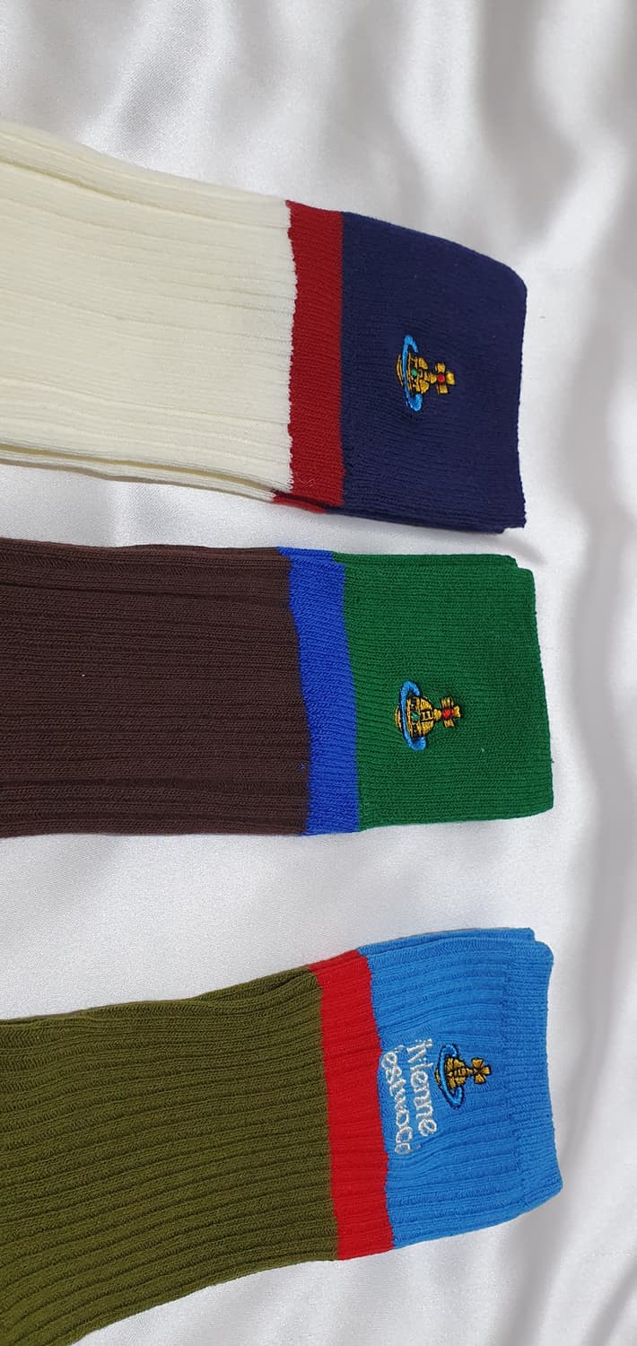 올리브 크림베이지 브라운 블루 네이비 그린 레드 비비안웨스트우드 양말 상품이미지10