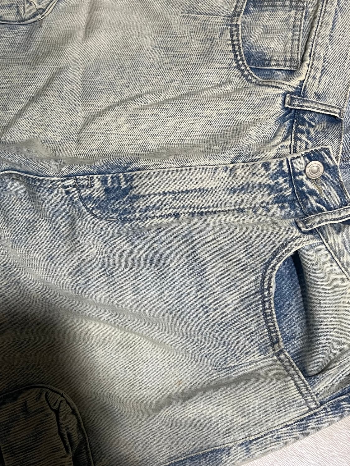 999휴머니티 CURVED CARGO BURMUDA PANTS (ICY) 상품이미지4