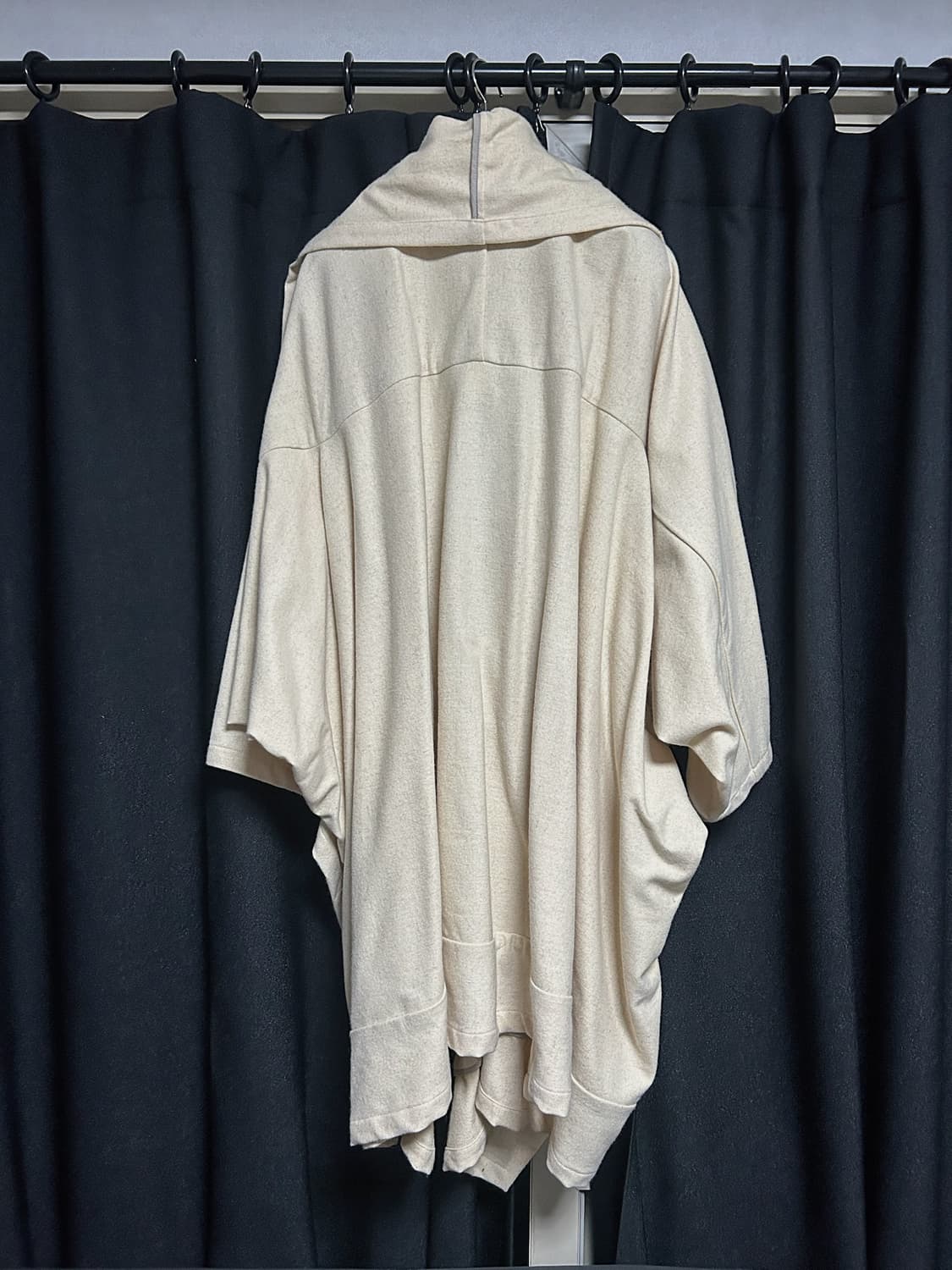 모니탈리 아방가르드 울케이프 상품이미지2