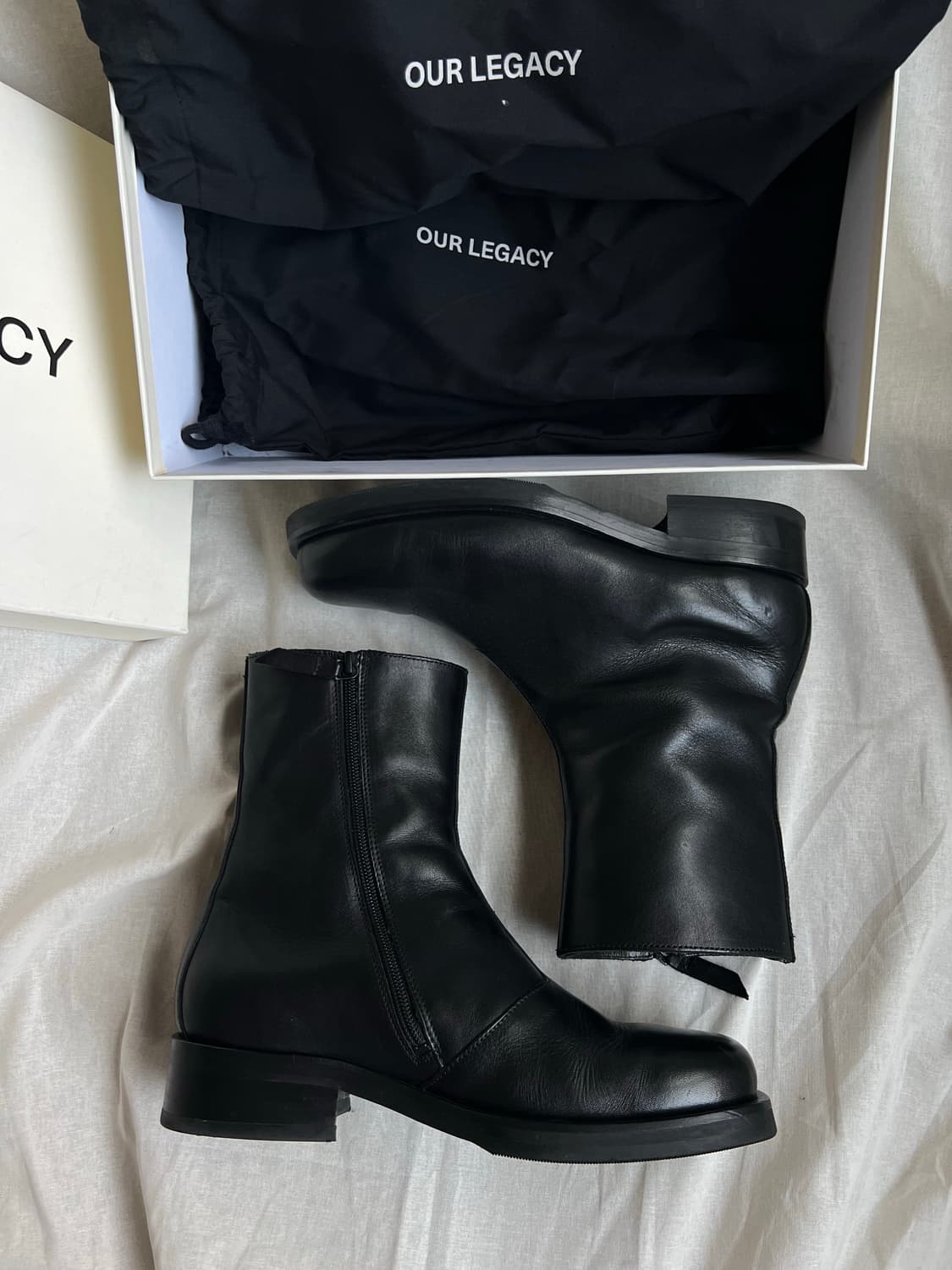 아워레가시 카미온 블랙 41 상품이미지1