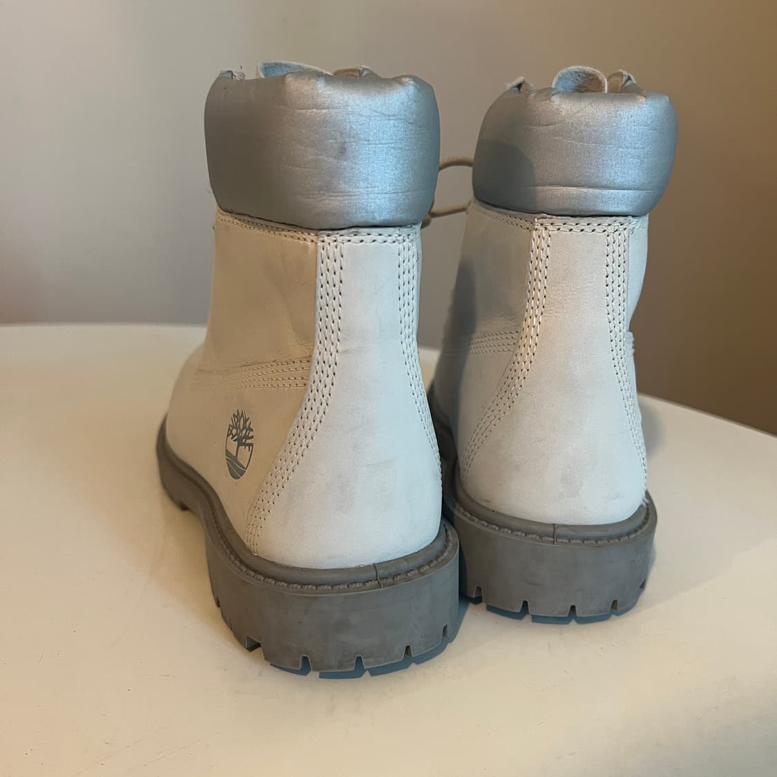 팀버랜드 헤리티지 6인치 방수 부츠 화이트 누벅 & 실버  상품이미지3