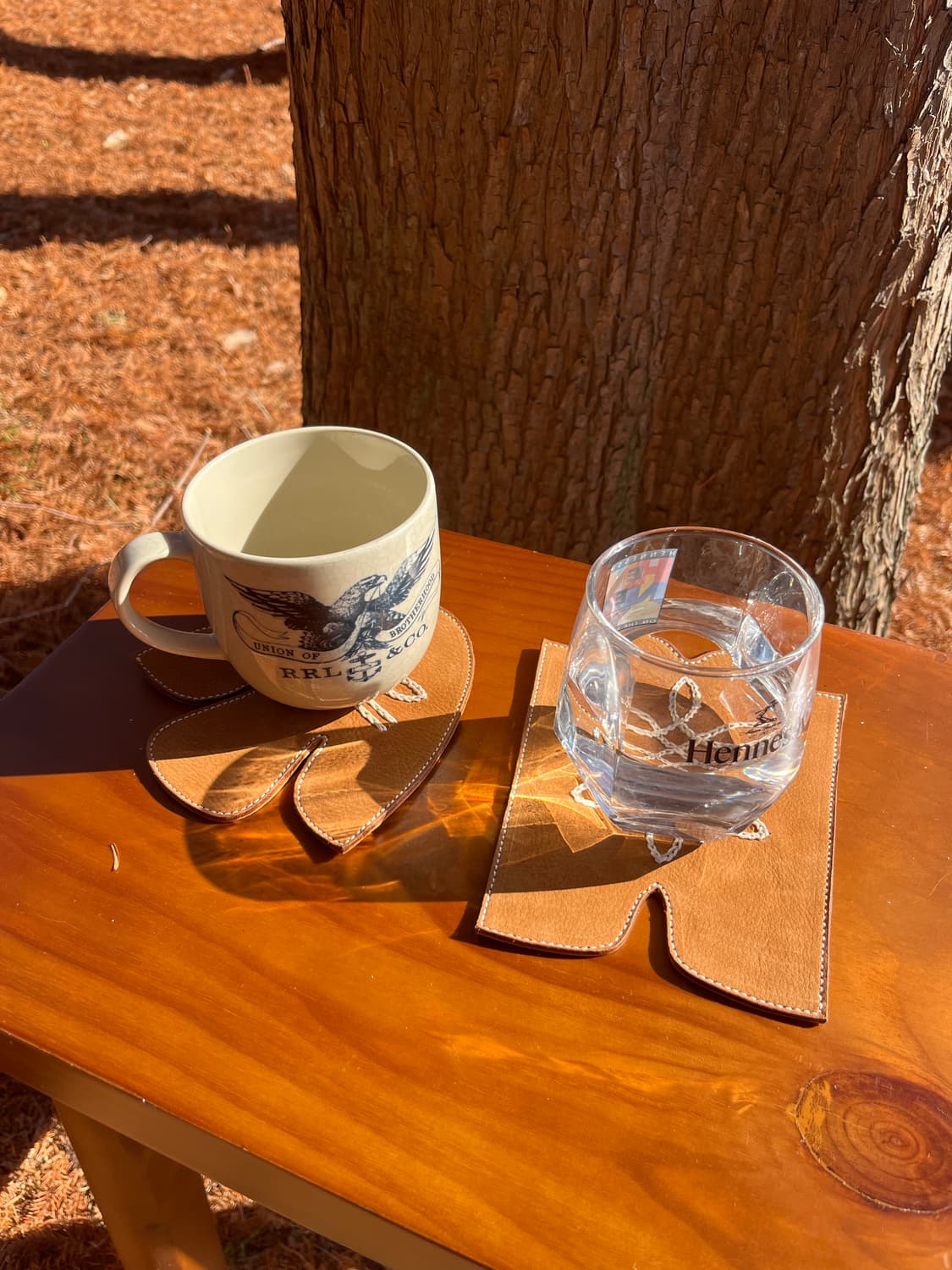 Hand-Embroidered Leather Cup Coaster  상품이미지3