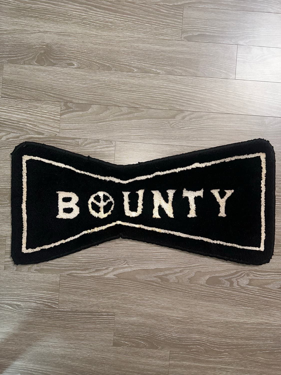 BOUNTY HUNTER x Verdy rug 상품이미지1