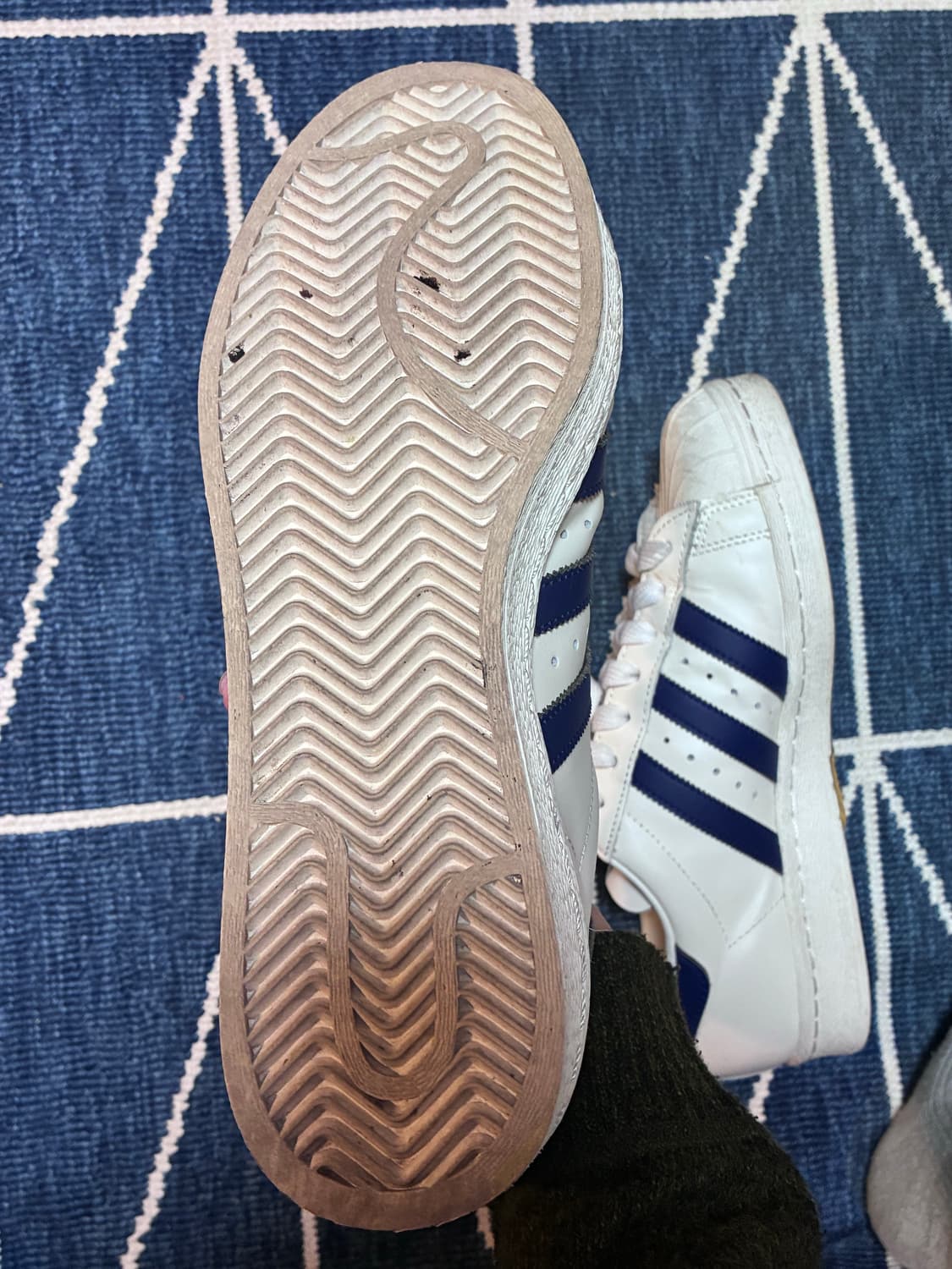 아디다스 슈퍼스타82 화이트 다크블루 상품이미지4