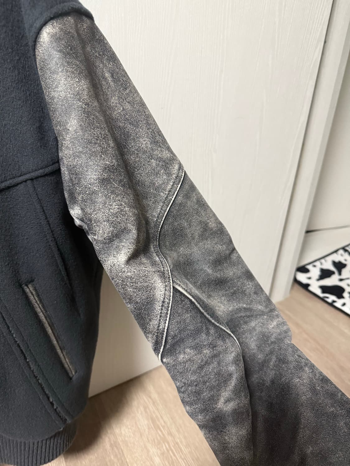 엑슬림 바시티 차콜 L 상품이미지5