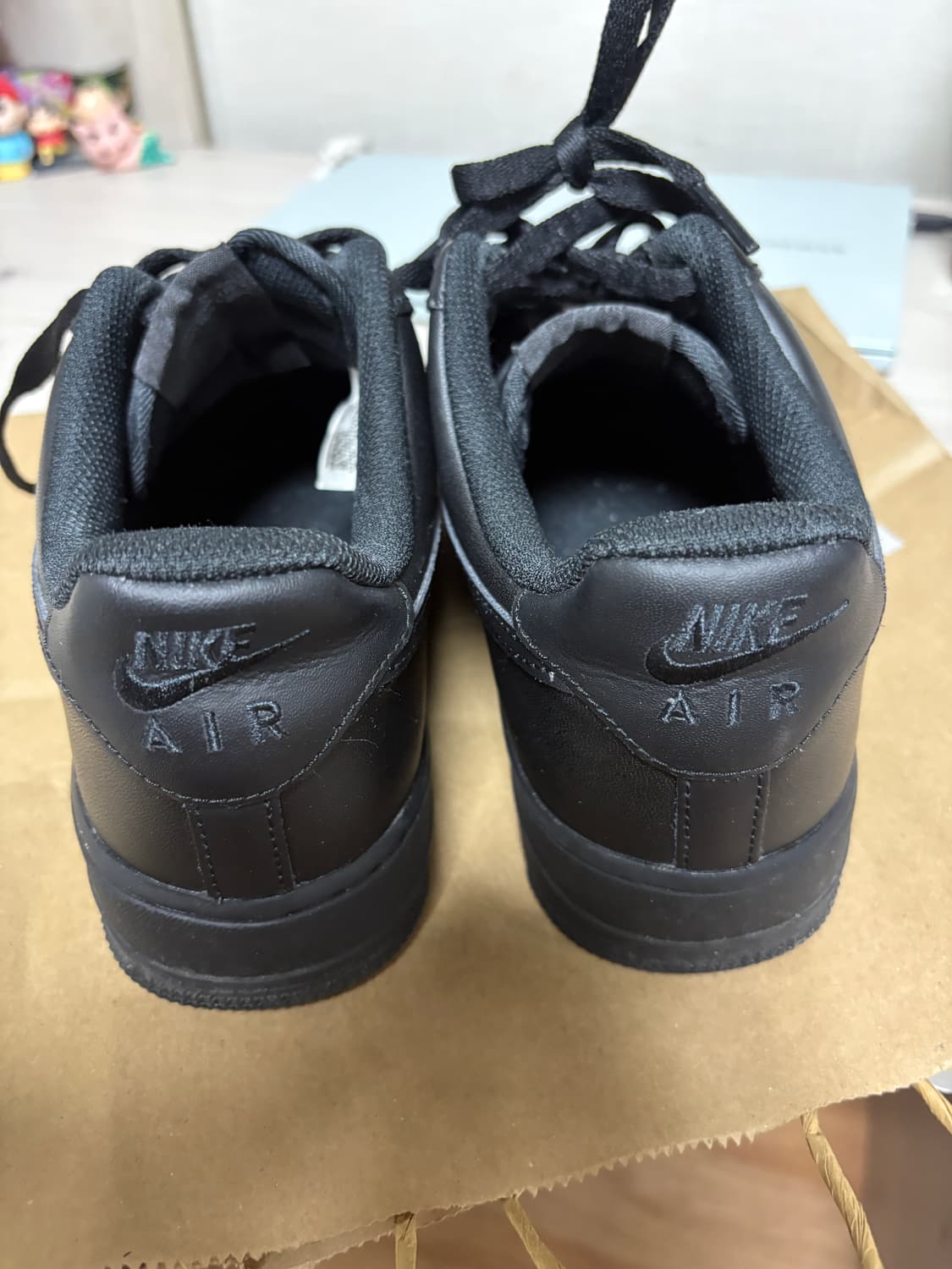 에어포스1 블랙 275 상품이미지3