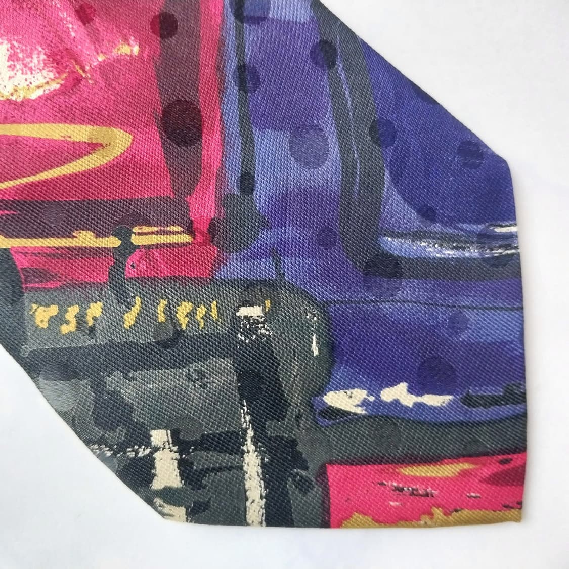 미쏘니 실크 멀티 컬러 아트 패턴 넥타이 9.2cm A+등급 K1799
 상품이미지8