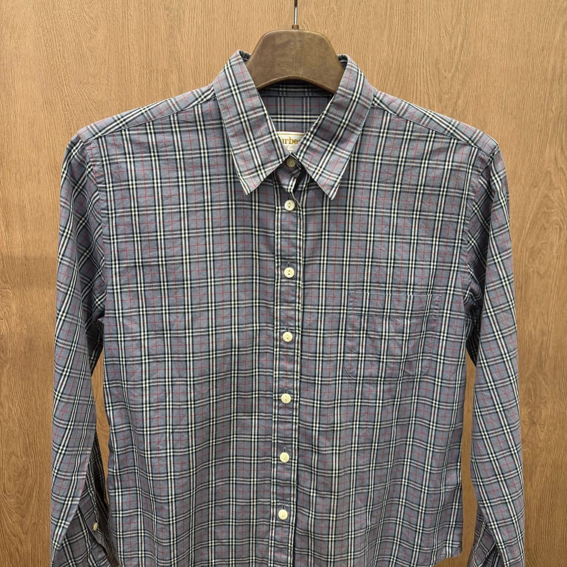 버버리 코튼 긴팔 셔츠 노바 체크 패턴 디테일 레귤러핏 그레이 상품이미지4