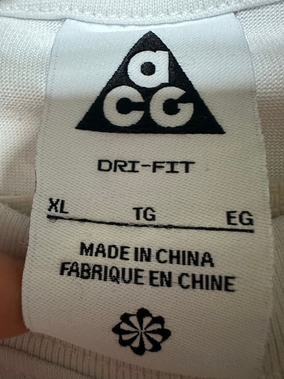 나이키 ACG 반팔 티셔츠 화이트 XL 나이키반팔 오버사이즈 상품이미지4