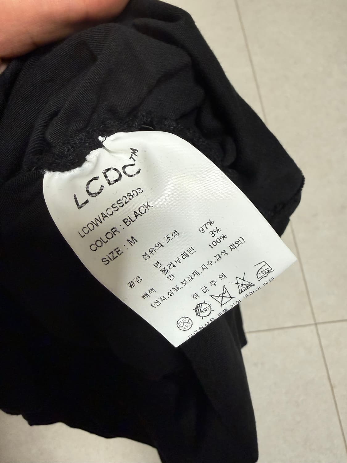 [M] LCDC 심 디테일 슬림 티셔츠 블랙 상품이미지6