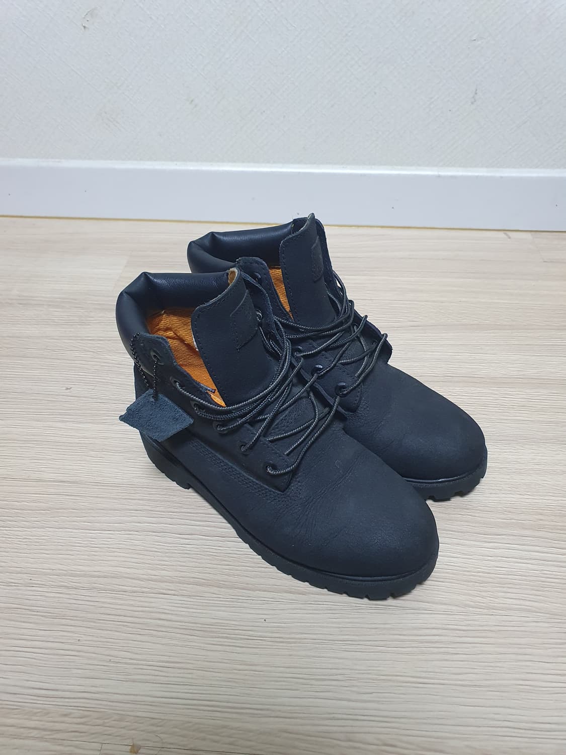 팀버랜드 블랙 6인치 부츠 250 상품이미지2