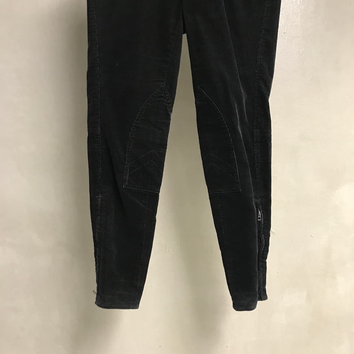 폴로 랄프로렌 코듀로이 팬츠 블랙 4(W) 상품이미지3