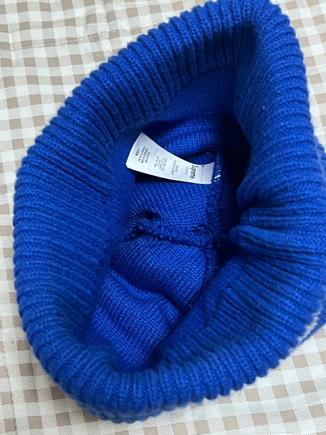 슈프림 방울 비니 상품이미지3