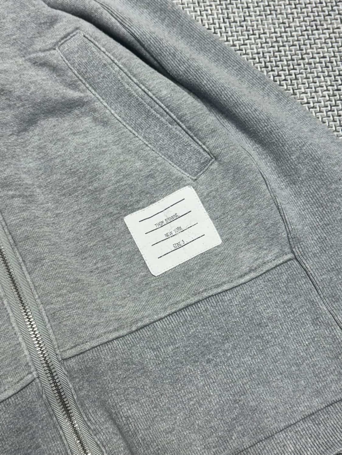 톰브라운 후드집업 상품이미지2