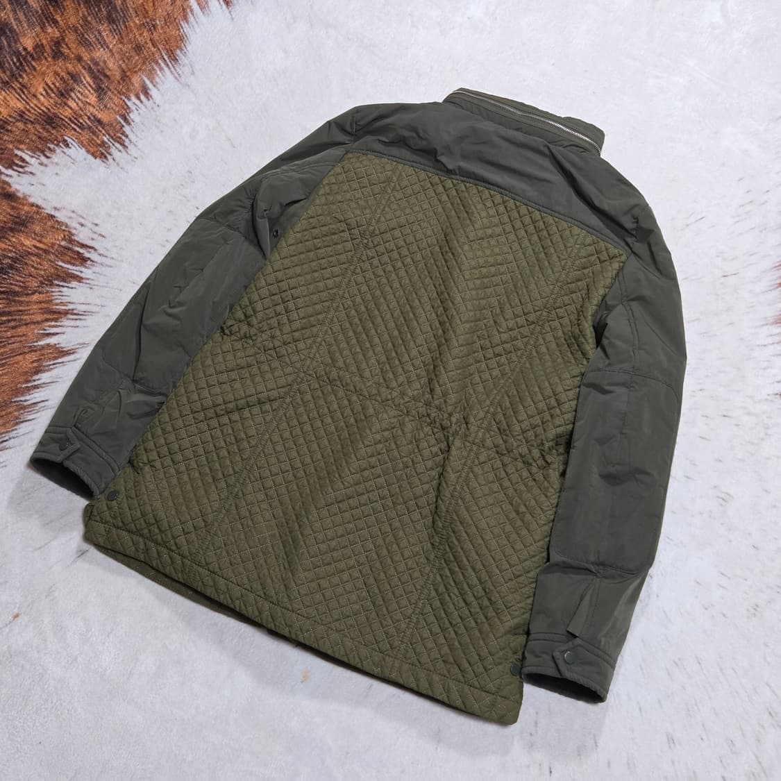 베네통 코리아 카키 야상 누빔 점퍼 상품이미지5