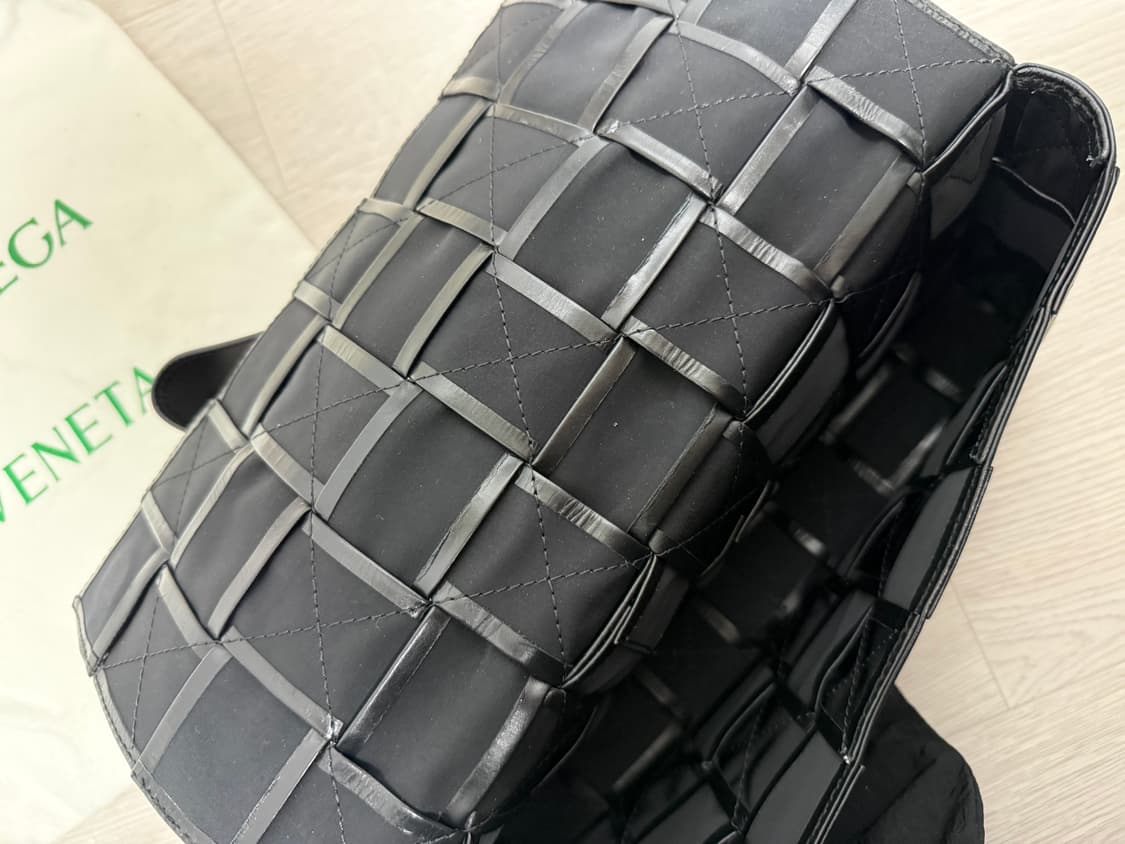 (보테가 베네타) 카세트백 벨트백 - 윤승아 백 상품이미지6