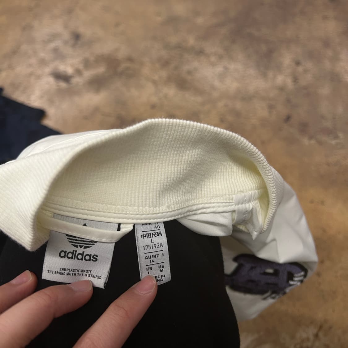 [ 정품/L ] 아디다스 모던 컬리지 봄버 자켓 b1 상품이미지7