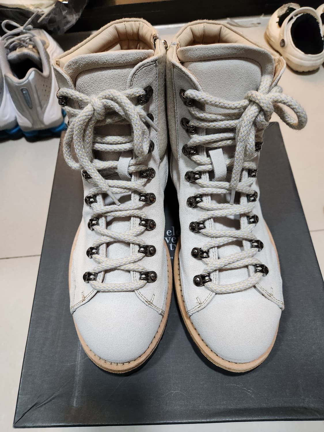일레븐티 트래킹 슈즈 유일매물 상품이미지2