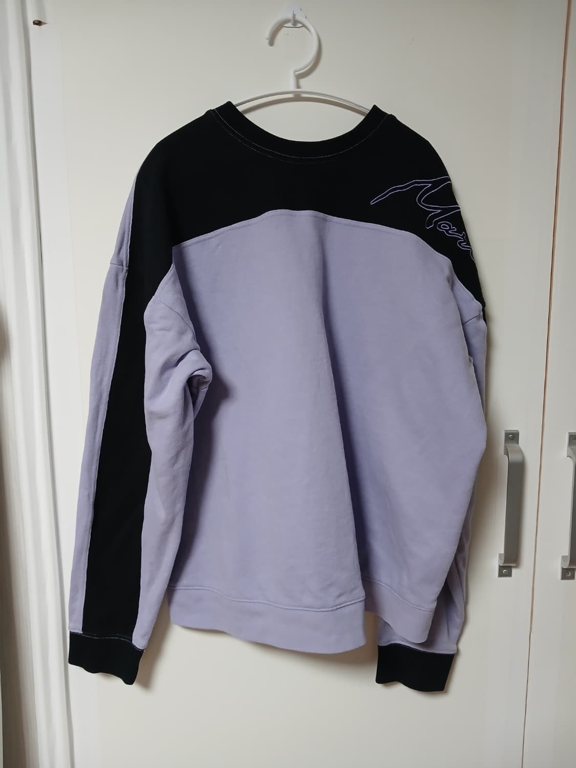 마틴로즈 컬러블록 오버핏 맨투맨 스웻셔츠 xs 상품이미지1