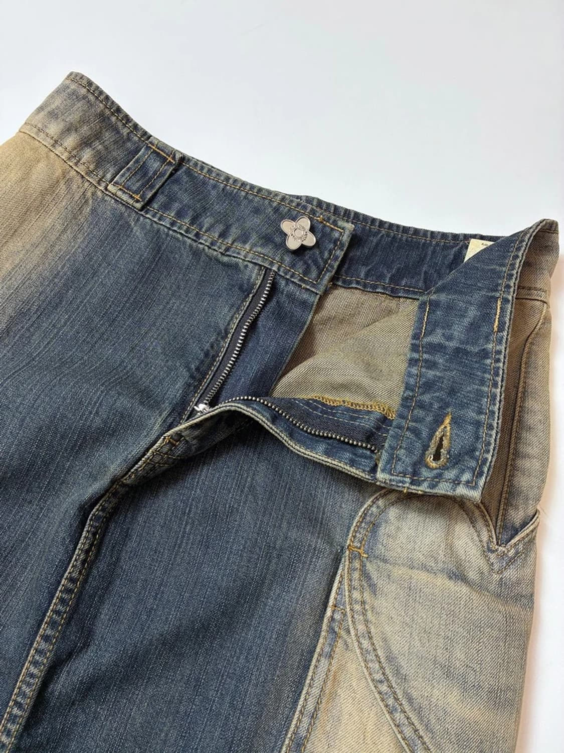 더뮤지엄비지터 하트 포켓 워시드 데님 스커트 PN9585 상품이미지3