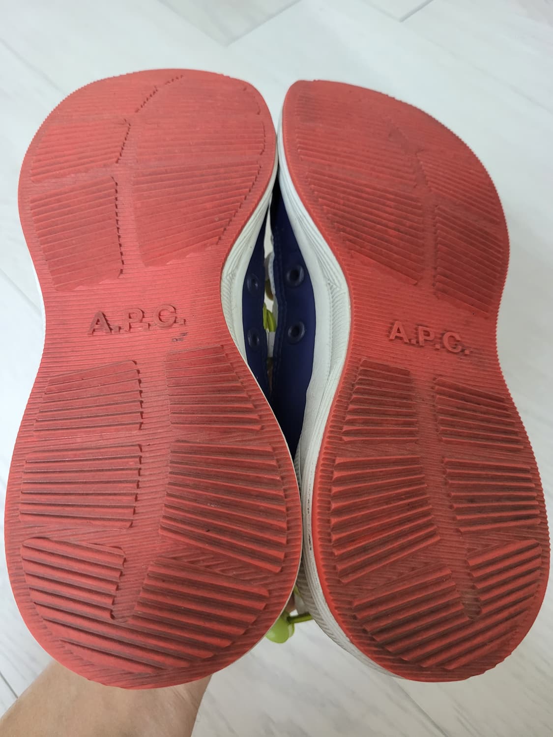 A.P.C. 아페쎄 리틀조 립스톱 스니커즈 37 (235) 상품이미지8