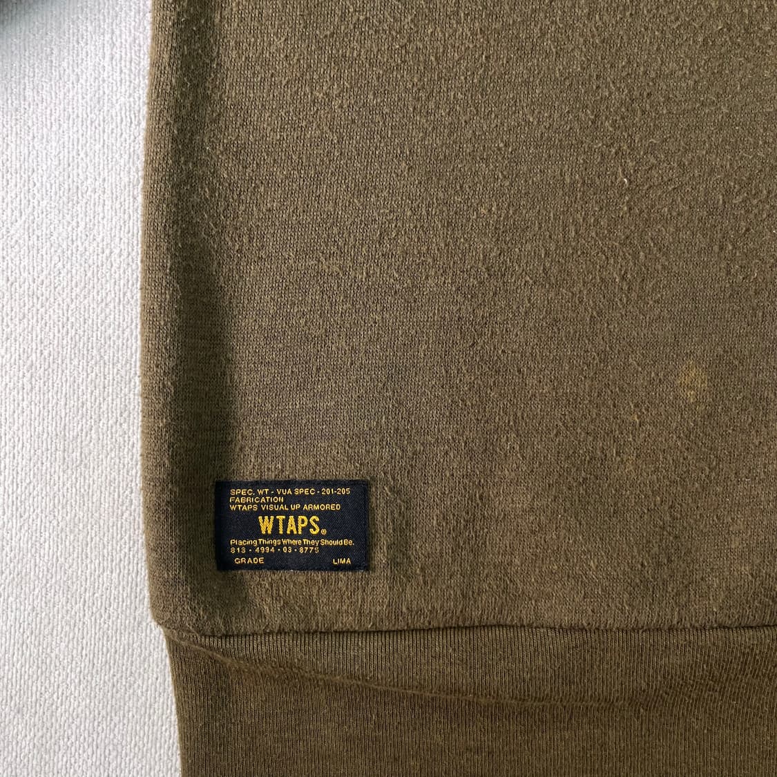 100 더블탭스 올리브 카키 맨투맨 상품이미지4