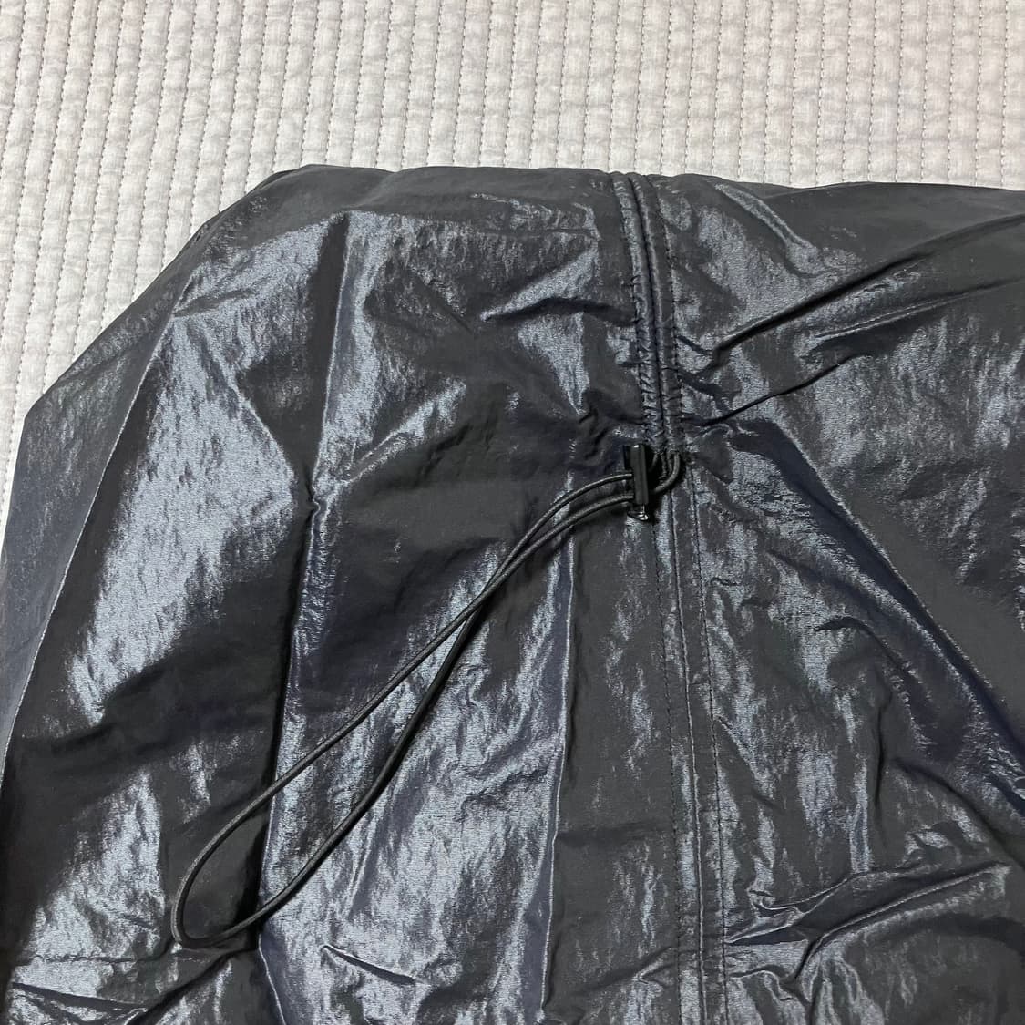 마뗑킴 나일론 스커트 블랙 상품이미지3