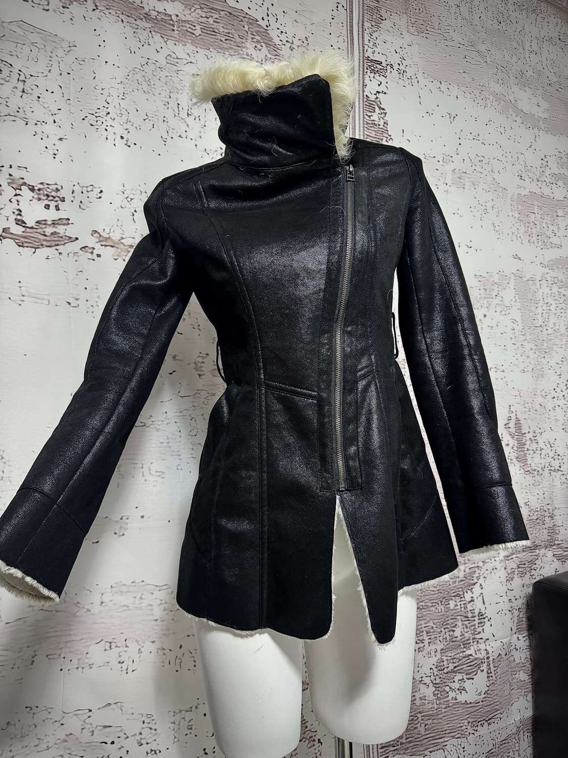 Black long shearling jacket 상품이미지3